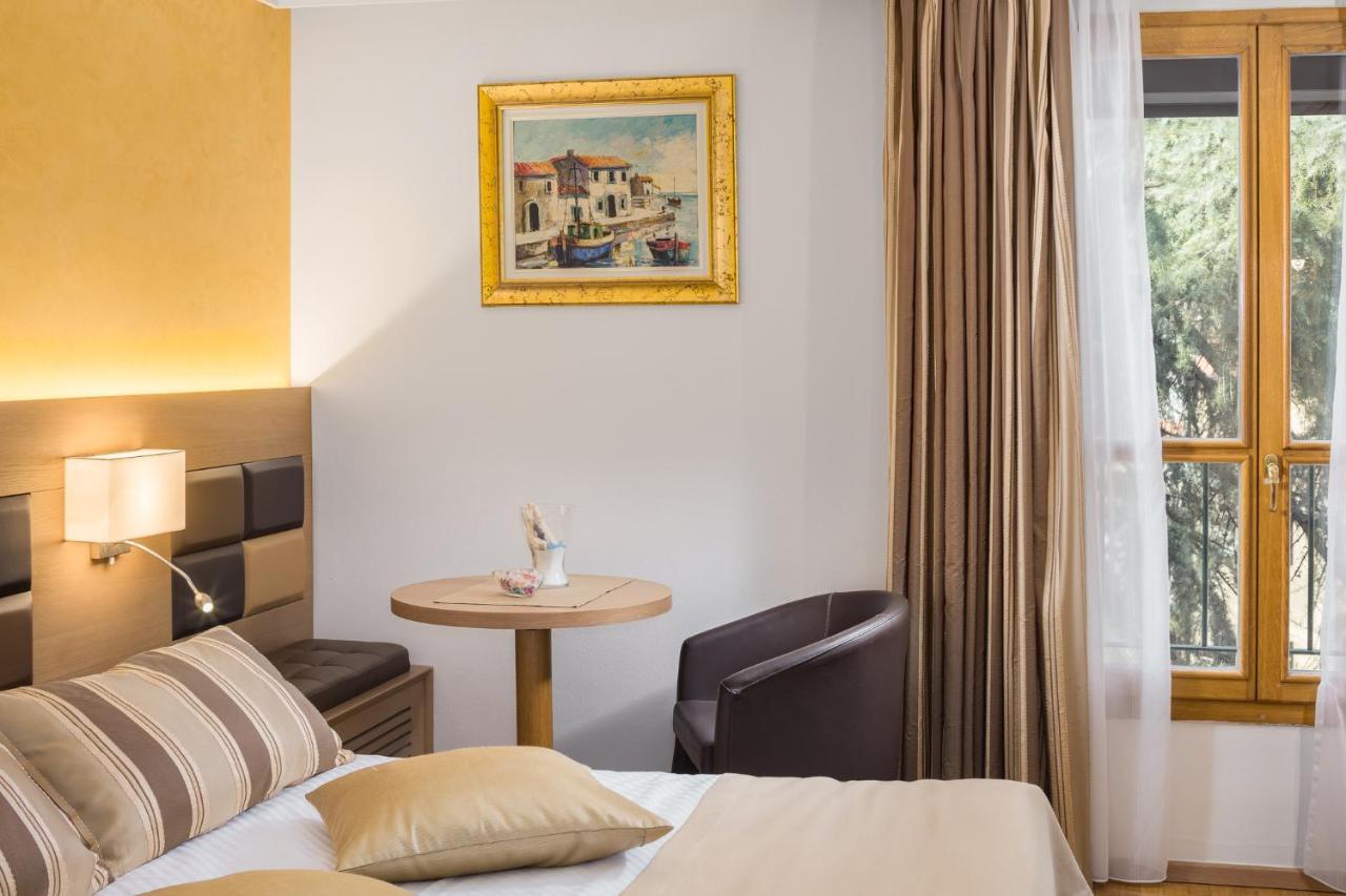 Hotel Cittar Novigrad Istria Exterior foto