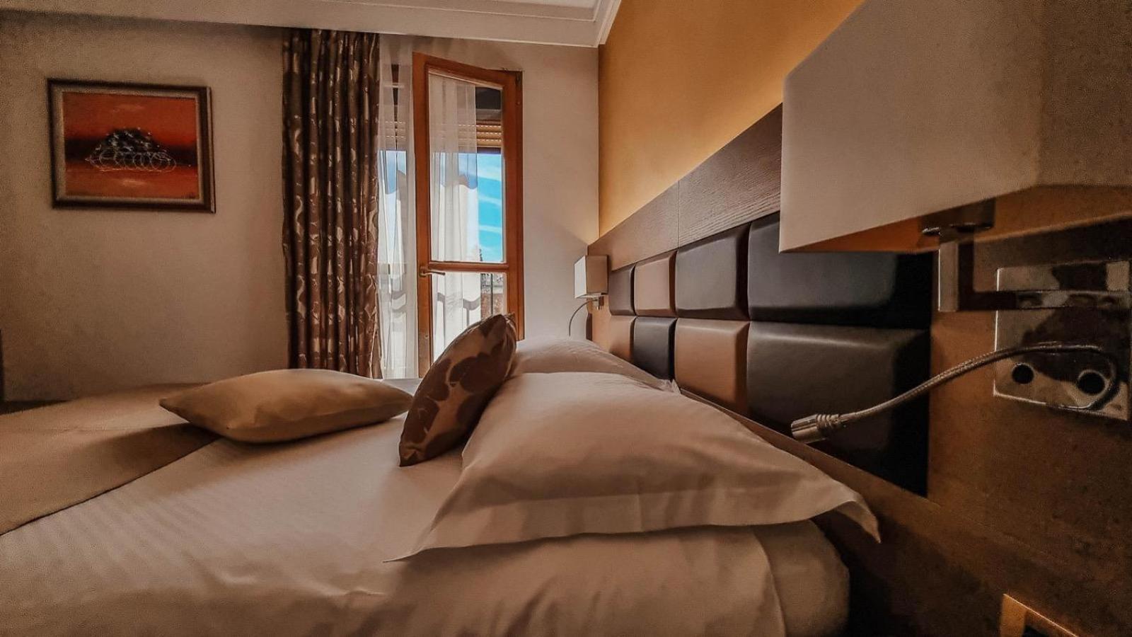 Hotel Cittar Novigrad Istria Exterior foto